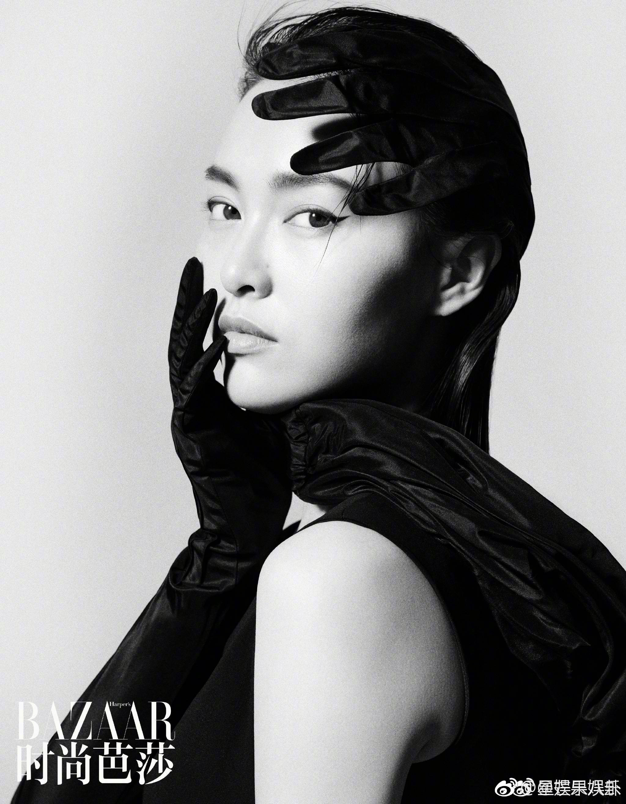 唐嫣 登《时尚芭莎bazaar》五月上刊封面大片,冷艳特工