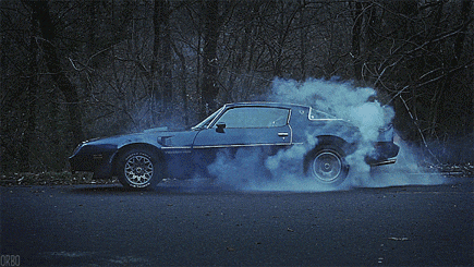 什么叫原地烧胎为什么赛车前都要烧胎有点意思