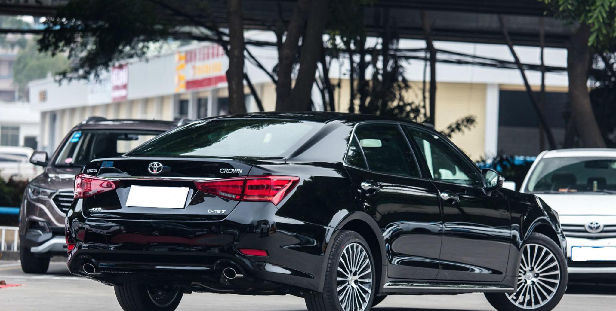 配8缸后驱操控完胜宝马7系,如今23万却卖不动|奥迪a6|丰田皇冠|后驱