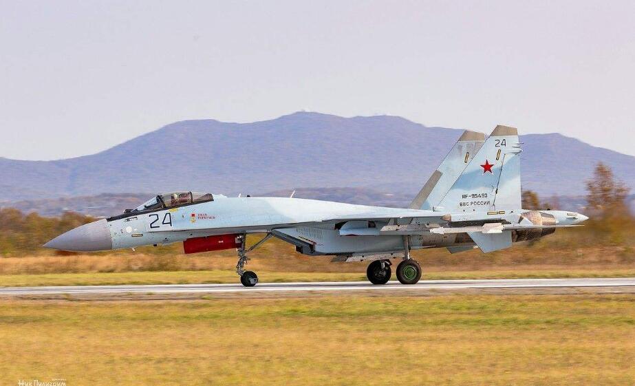 苏24战机被击落,飞行员下场令以色列慌乱,俄特种兵等待已久