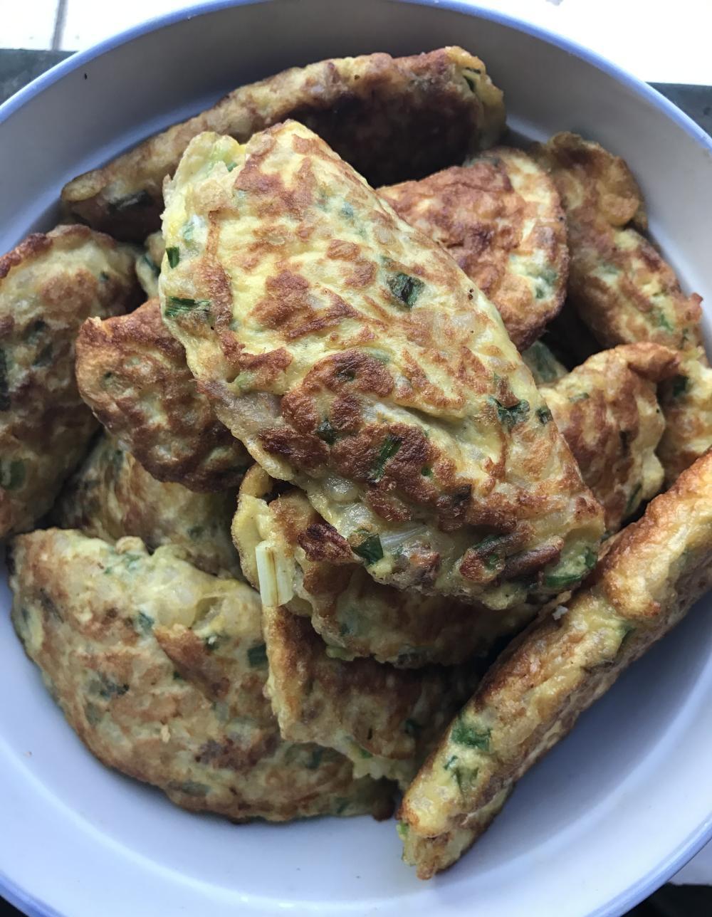 桂林特色美食——煎蛋饺