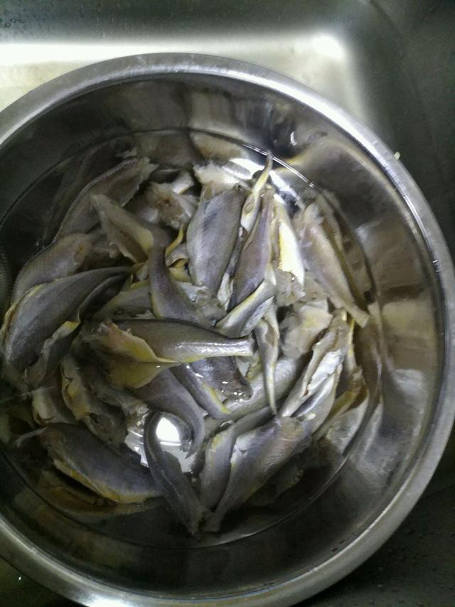 红烧鲫头鱼的做法