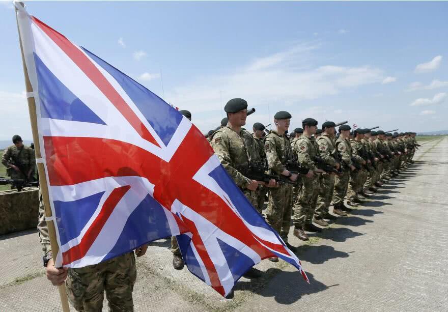 英国军队现在有多窘迫陆军不到200辆坦克海军更是日落西山