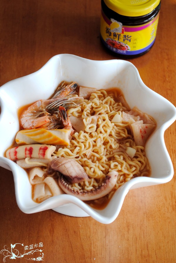 海鲜泡面夜宵的做法