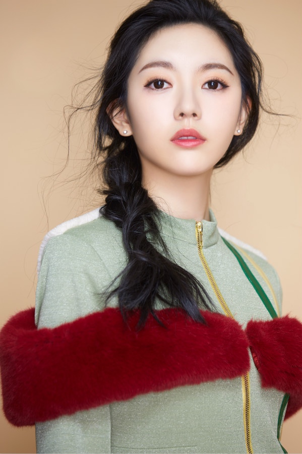 "蜀山元气少女"雨婷儿眼中笑意浓 可清冷可软萌|雨婷儿|蜀山|笑意_新