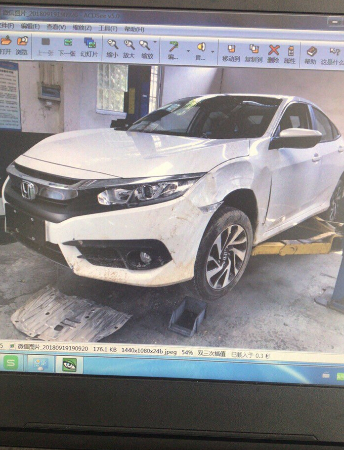 新提思域刚跑200公里,一脚油门掉进沟里了,维修费高达5位数