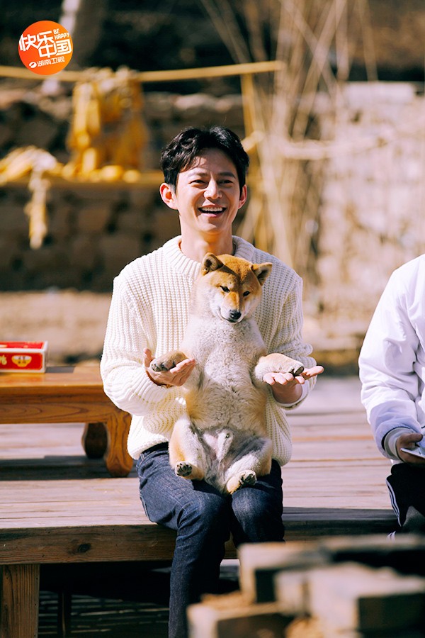 何炅回归《向往的生活》第二季 蘑菇屋开启新一轮暖心迎客