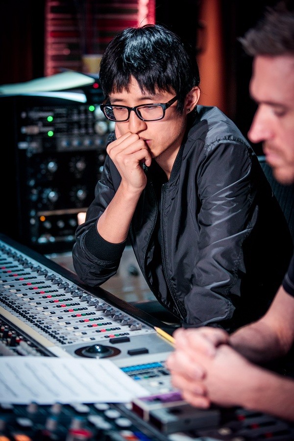 南派三叔新作主题曲大漠经上线音乐率先入局喧嚣起