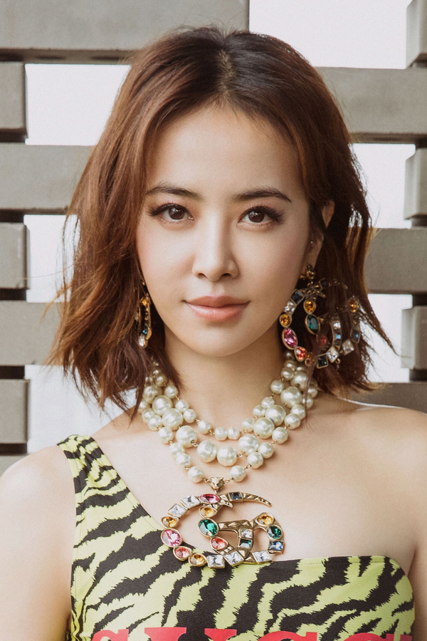 秋风吹来头顶凉保暖时刻到了这40款女星发型哪家强