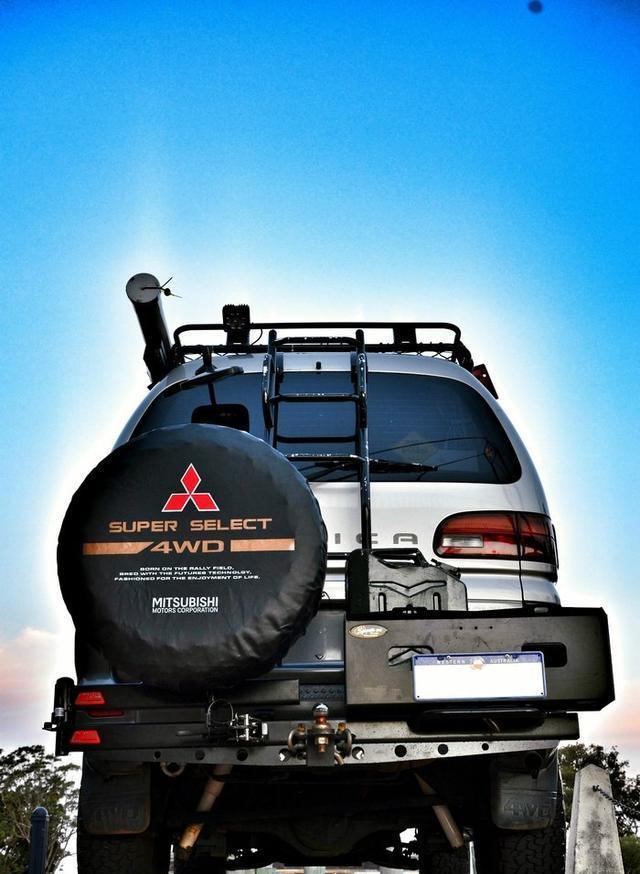 史上最强大的越野面包车爆改三菱l400这外观帅爆了