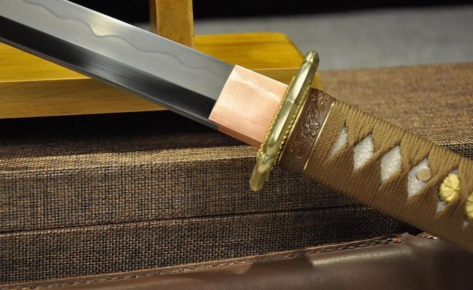 刀剑知识:日本武士刀禁忌及佩戴礼节|刀柄|刀鞘|武士们_新浪新闻