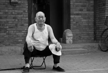 楼下老大爷给出5个专治牛皮癣土方法! 不花一分钱就能好!