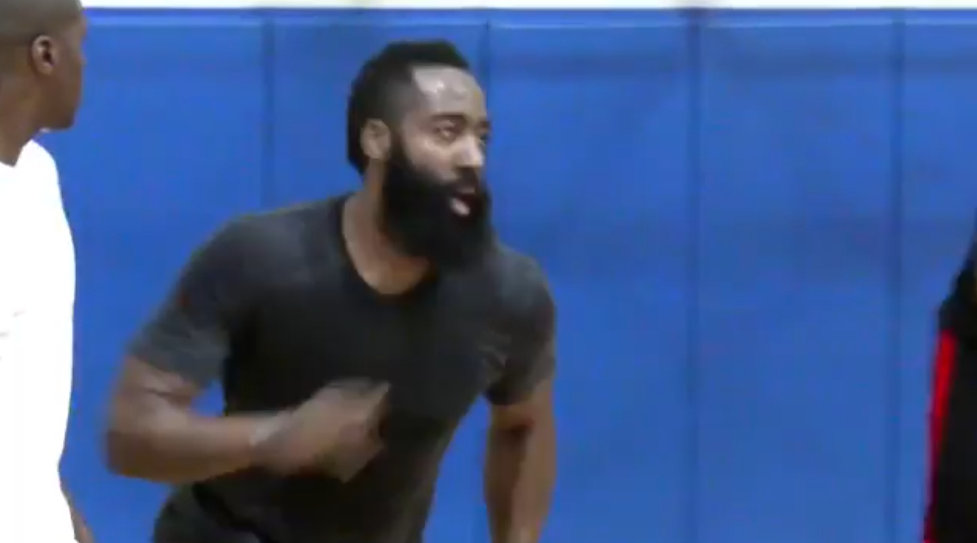 詹姆斯-哈登来到上海,开启2018中国行!享受全