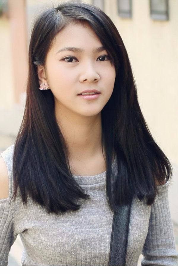 美女美图:90后女学生日常城市的生活