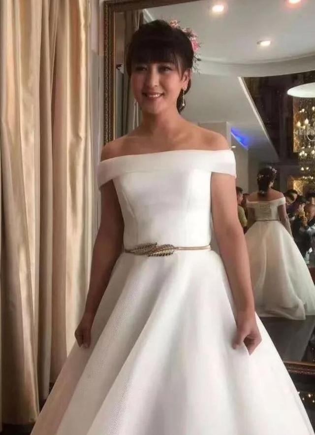 马苏和闫学晶有多像,6张照片中有一张是闫学晶,你能找出来吗