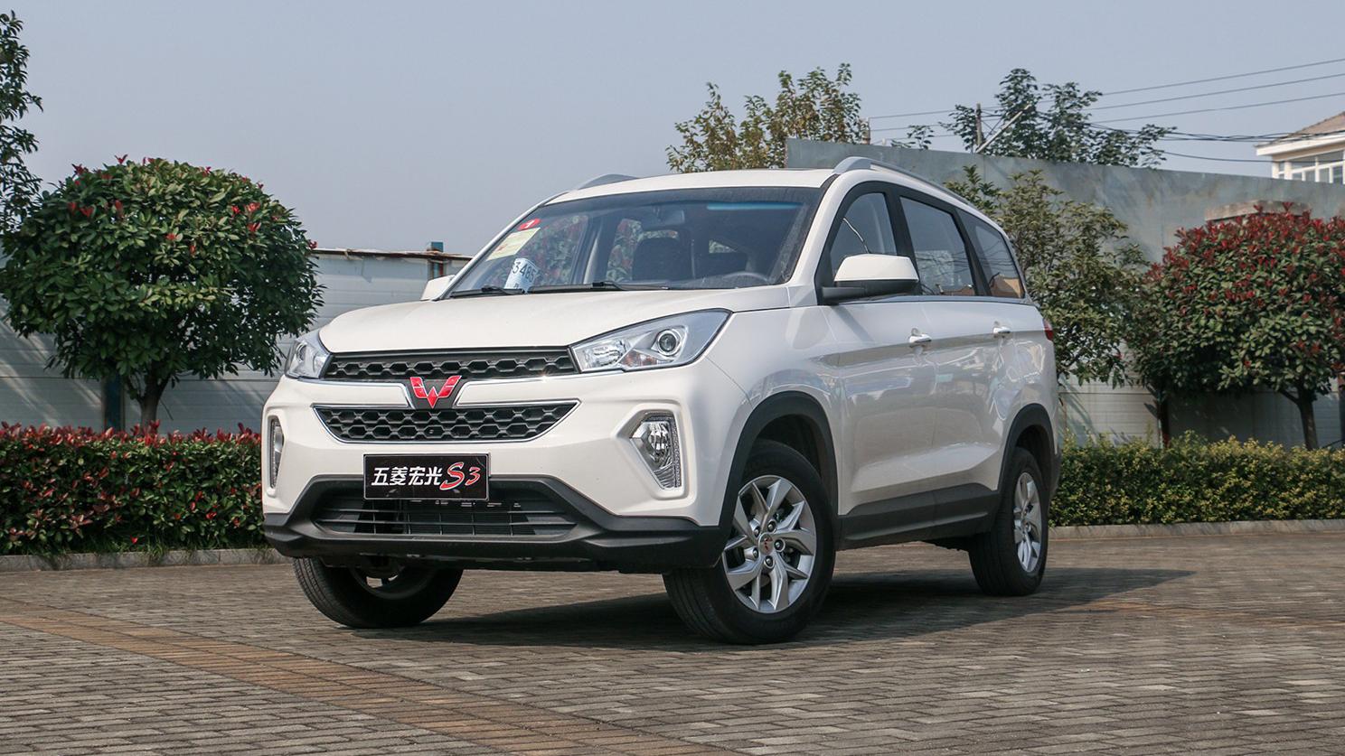 7万预算买辆七座suv长安欧尚x70a 五菱宏光s3选谁更划算