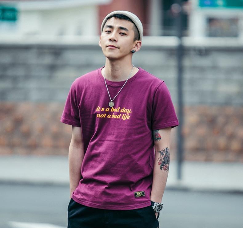 男生出行穿什么最帅气港风t恤告诉你