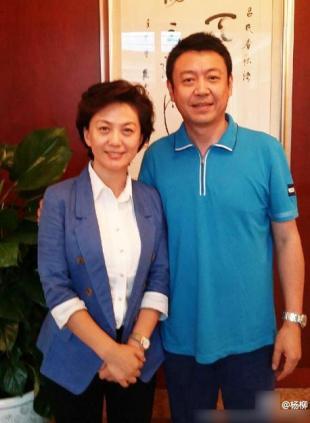 曾是央视主持人,共结婚5次前妻插足他人婚姻,今娶小10岁美女!