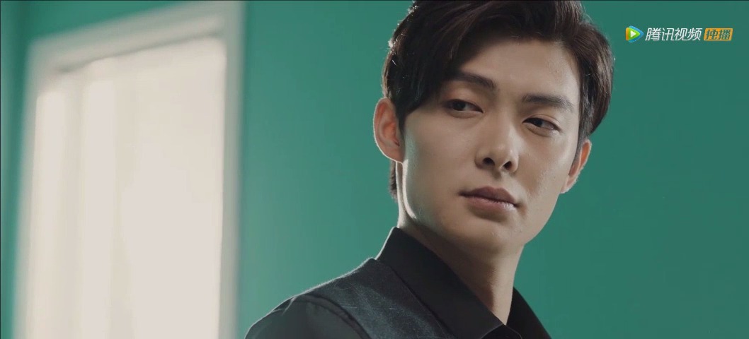 居然在沙海里看到这样的毛不易哈哈哈哈.