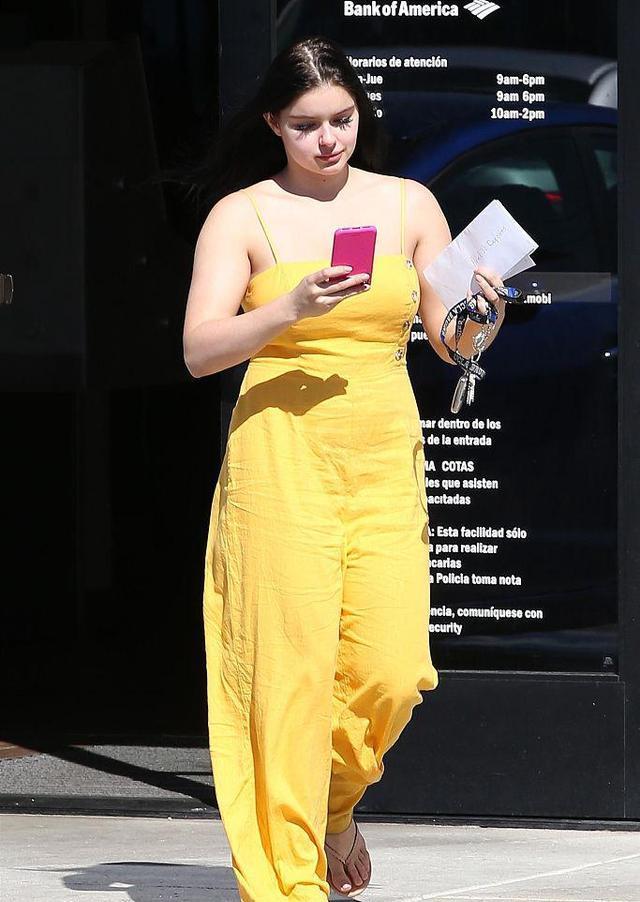 阿芮尔温特发福秒变最美胖子穿吊带连体衣超吸睛