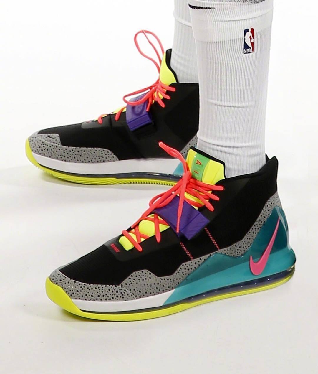 浓眉媒体日穿着的nike air force max,有点花哨!