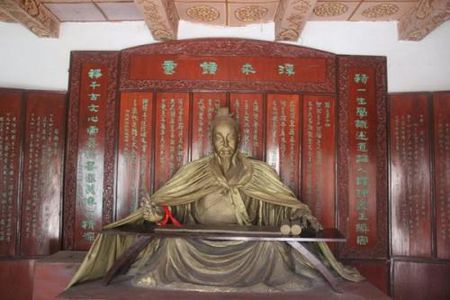 南朝第一才子刘勰,为何剃度出家?