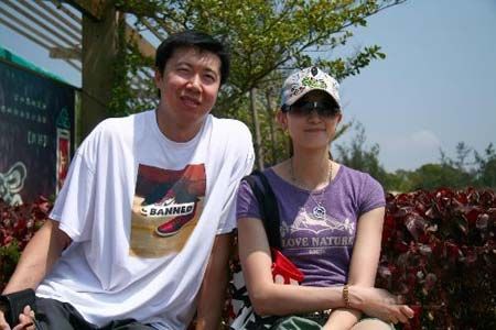 父亲是司令,却独爱男篮名宿,相濡以沫令人羡慕|王治郅|宋扬|司令_新浪