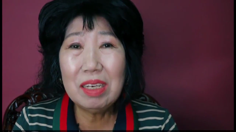 韩国70岁老奶奶学化妆, 妆后变网红脸, 年轻一定是个美女