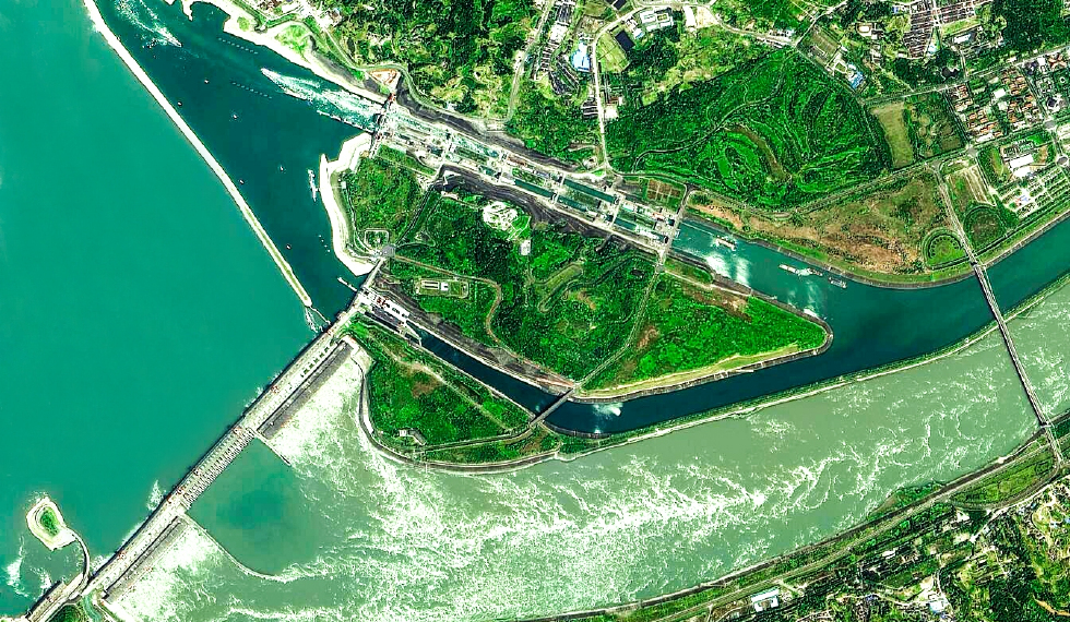 航拍世界第一湖北宜昌三峡大坝已发电一万多亿度