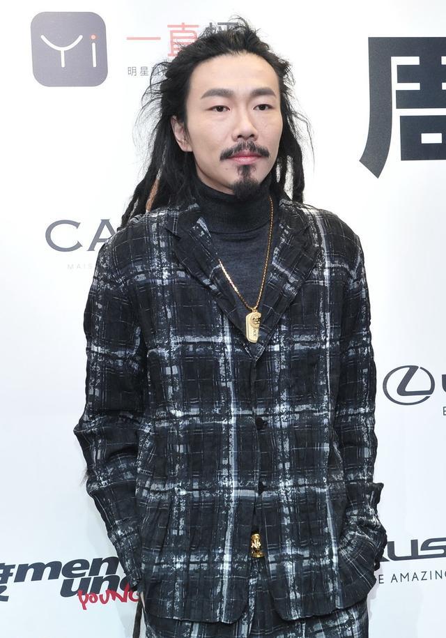 嘻哈歌手vava竟不认识五线谱,臧鸿飞直言"瞧不起你"