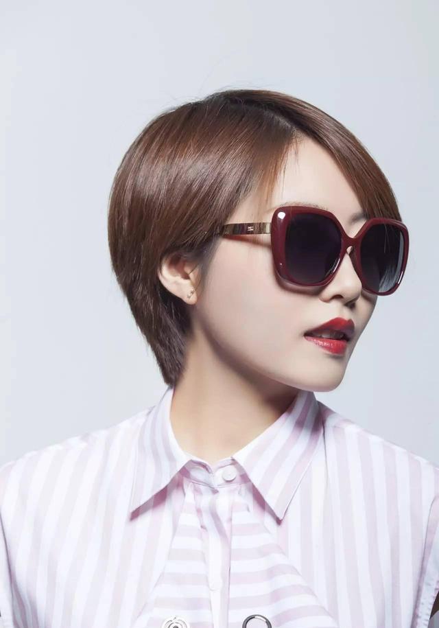 王安琪:你和女神之间只差一个墨镜的距离