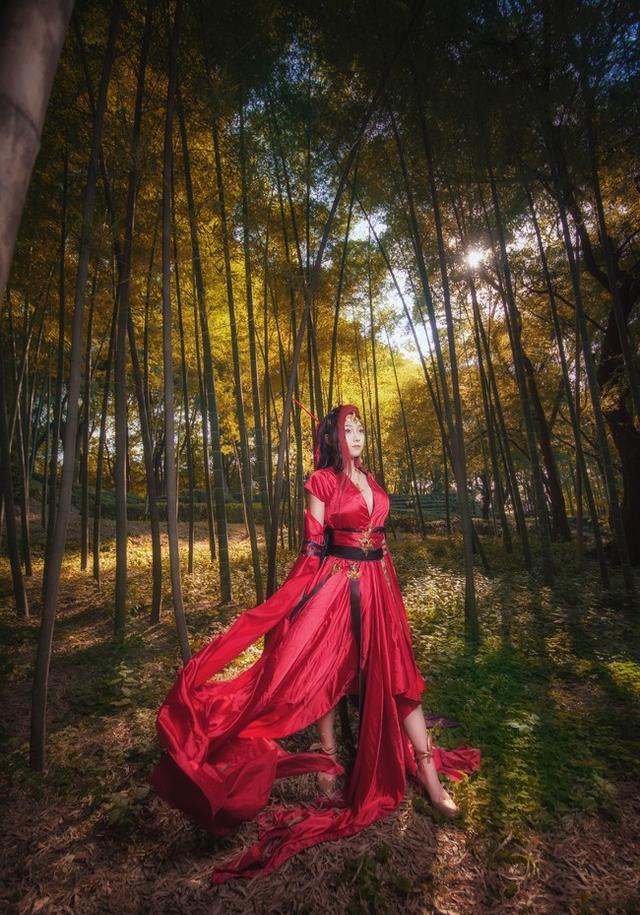 cos正片——剑网三红衣教圣女月华