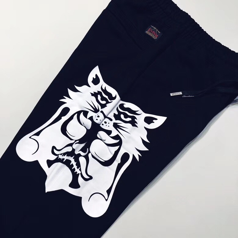 满满设计感的evisu 18ss男士老虎佛头印花卫裤,赶紧入手一件吧|卫裤|