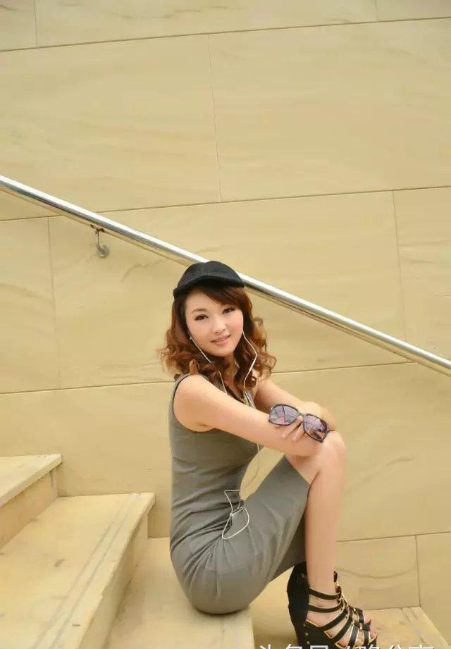 女人就要活的漂亮,安徽安庆的美女小霞,身材颜值竟然如此