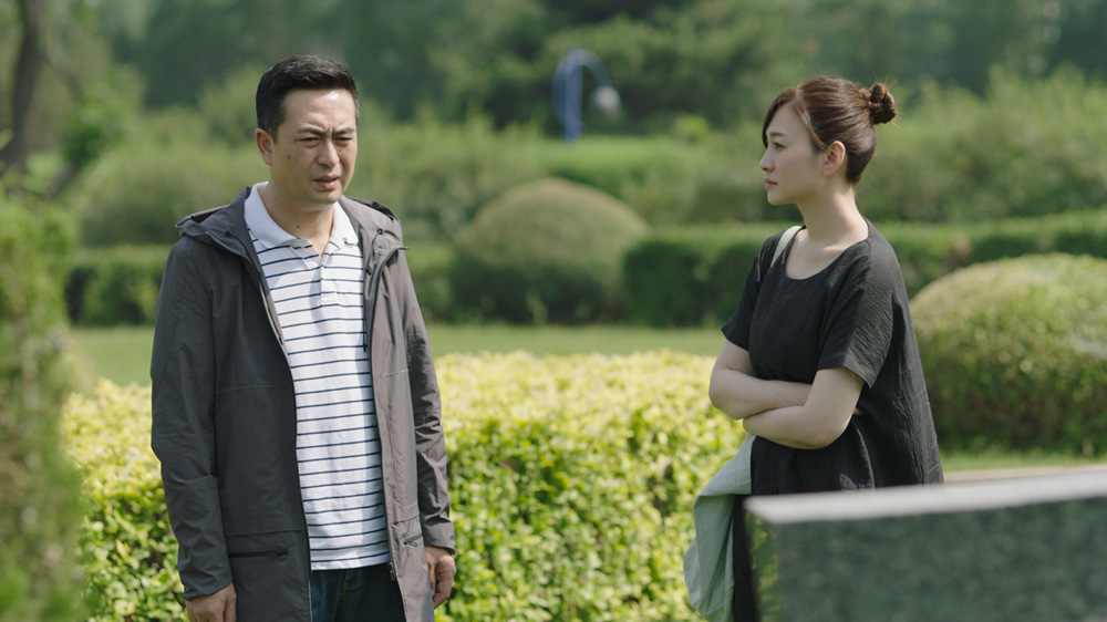 李小冉张嘉译李小冉打伞《美好生活》虽然已经收官,但李小冉带给观众