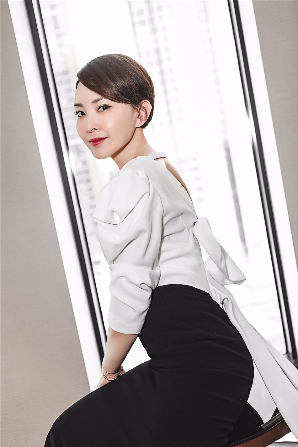 刘威葳出席慈善晚宴,关爱胆道闭锁儿童