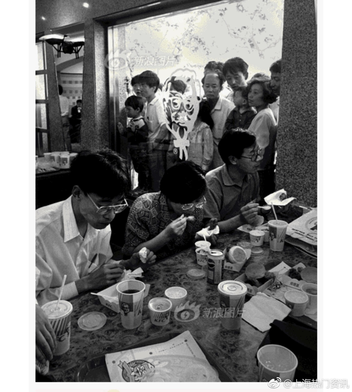 你还记得1989年开业的上海第一家肯德基吗?[