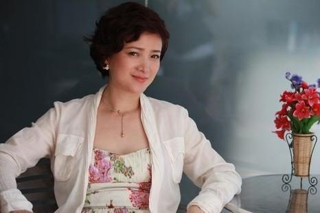 许亚军|何晴|四大名著_新浪新闻