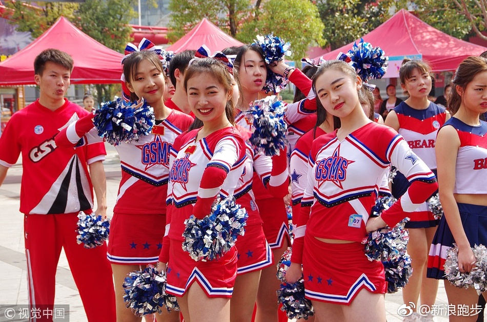 还有十几天就要开跑了组委会在上个周末进行了拉拉队的选拔工作