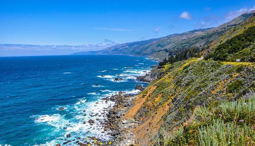 美国"最美"天堂公路, 一边是大海一边是山崖"反差大"