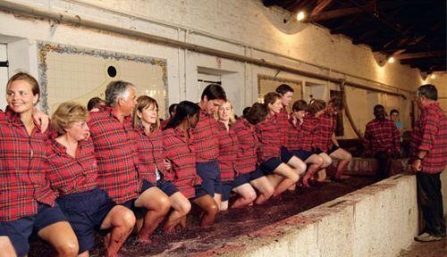 一直都在喝"洗脚水"?这种饮料是用脚"踩"出来的,你也喝过!