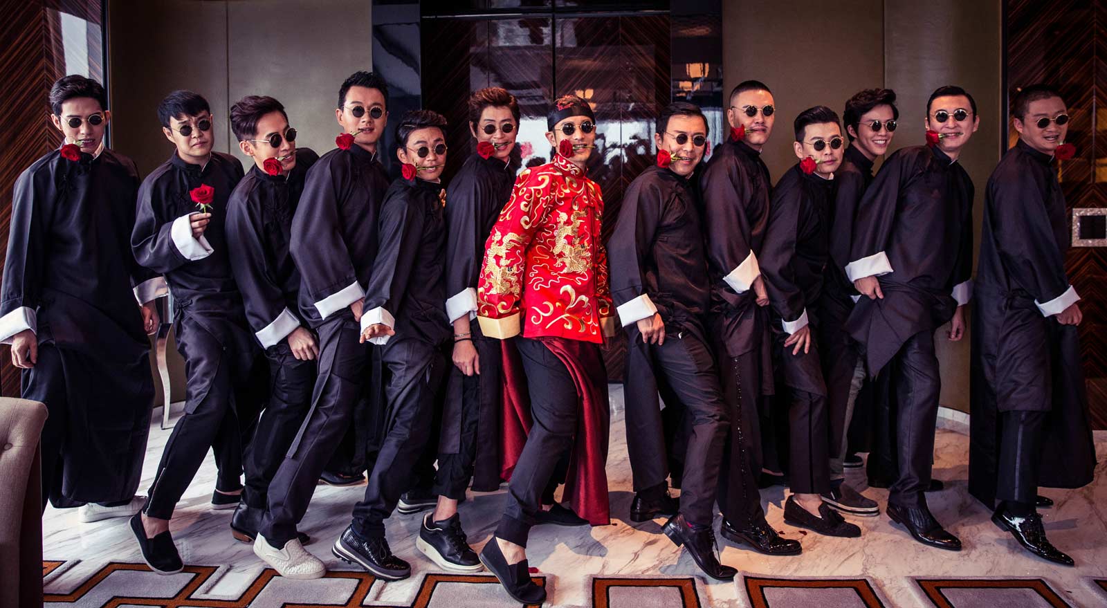 娱乐圈伴郎哪家强,罗晋伴郎曝光,网友:还是袁弘伴郎团颜值最高