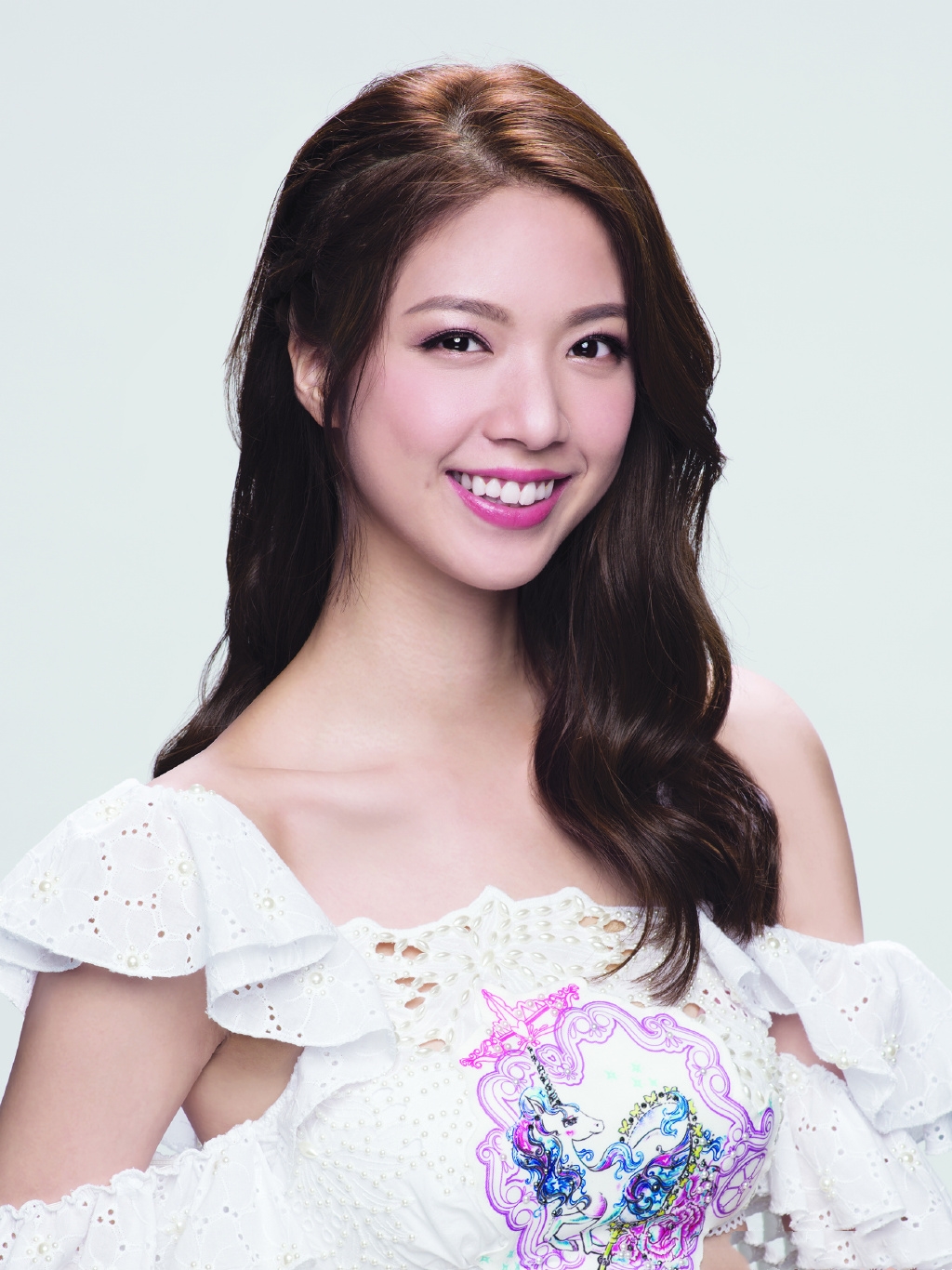 2018年香港小姐冠军出炉,网友:比上一届好太多!