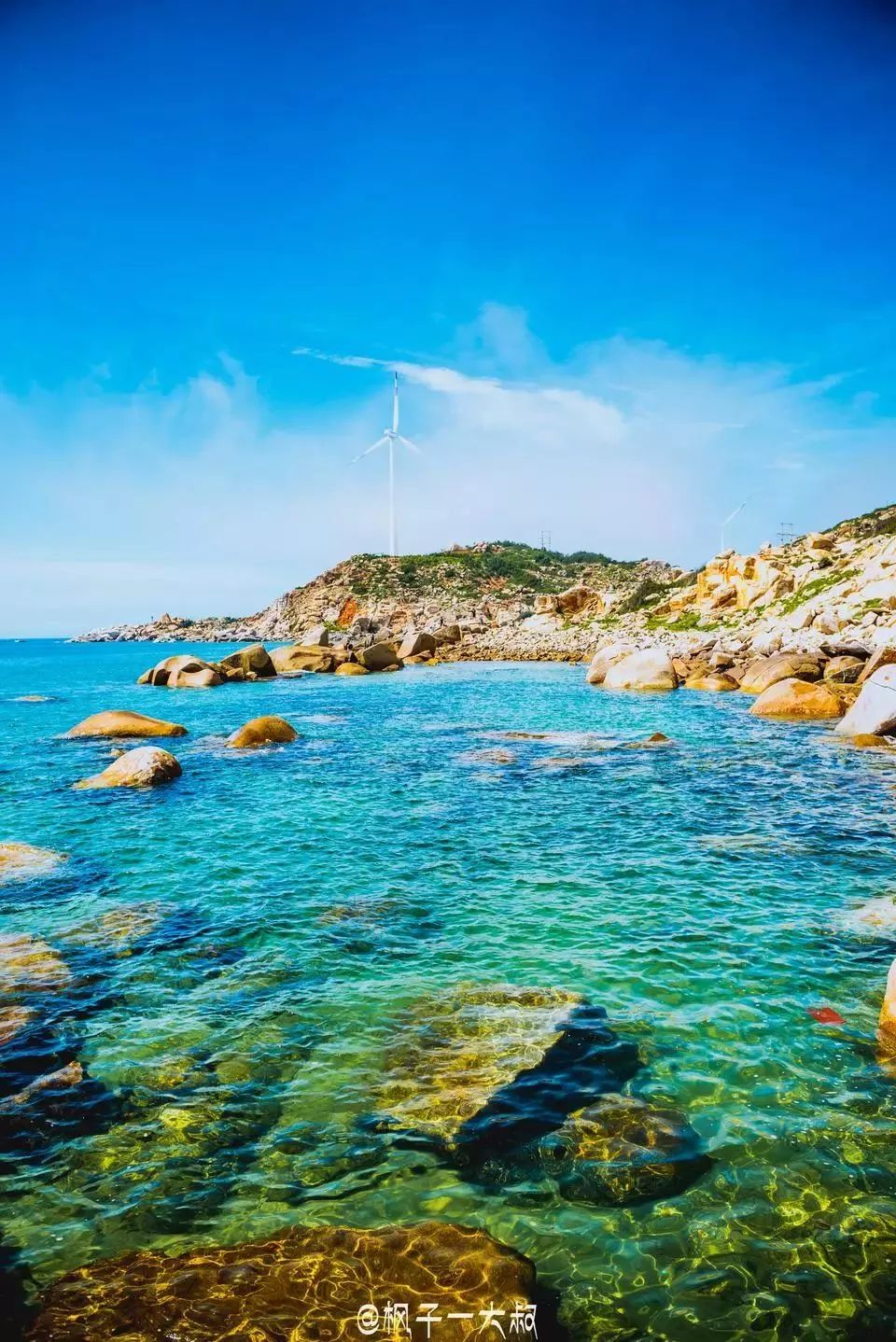 这一次,小u要安利的,是有着"中国大陆架最美沙滩"的六鳌半岛.