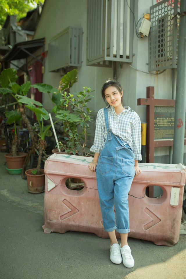 刘宸希六一写真曝光05后小戏骨尽显青春活力