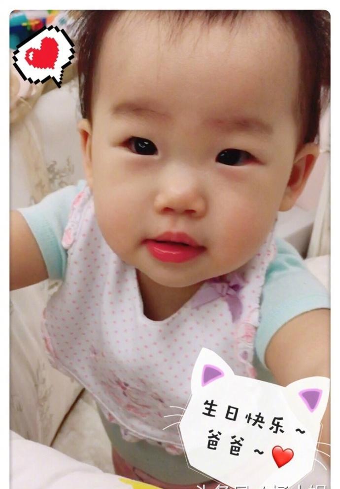 伊能静微博晒娃米粒被喷丑, 护娃狂魔怒怼网友: 丑吃你家大米啦?