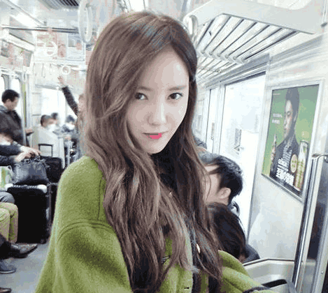 付辛博前女友照片曝出, 不输颖儿, 两人亲密到拍婚纱照