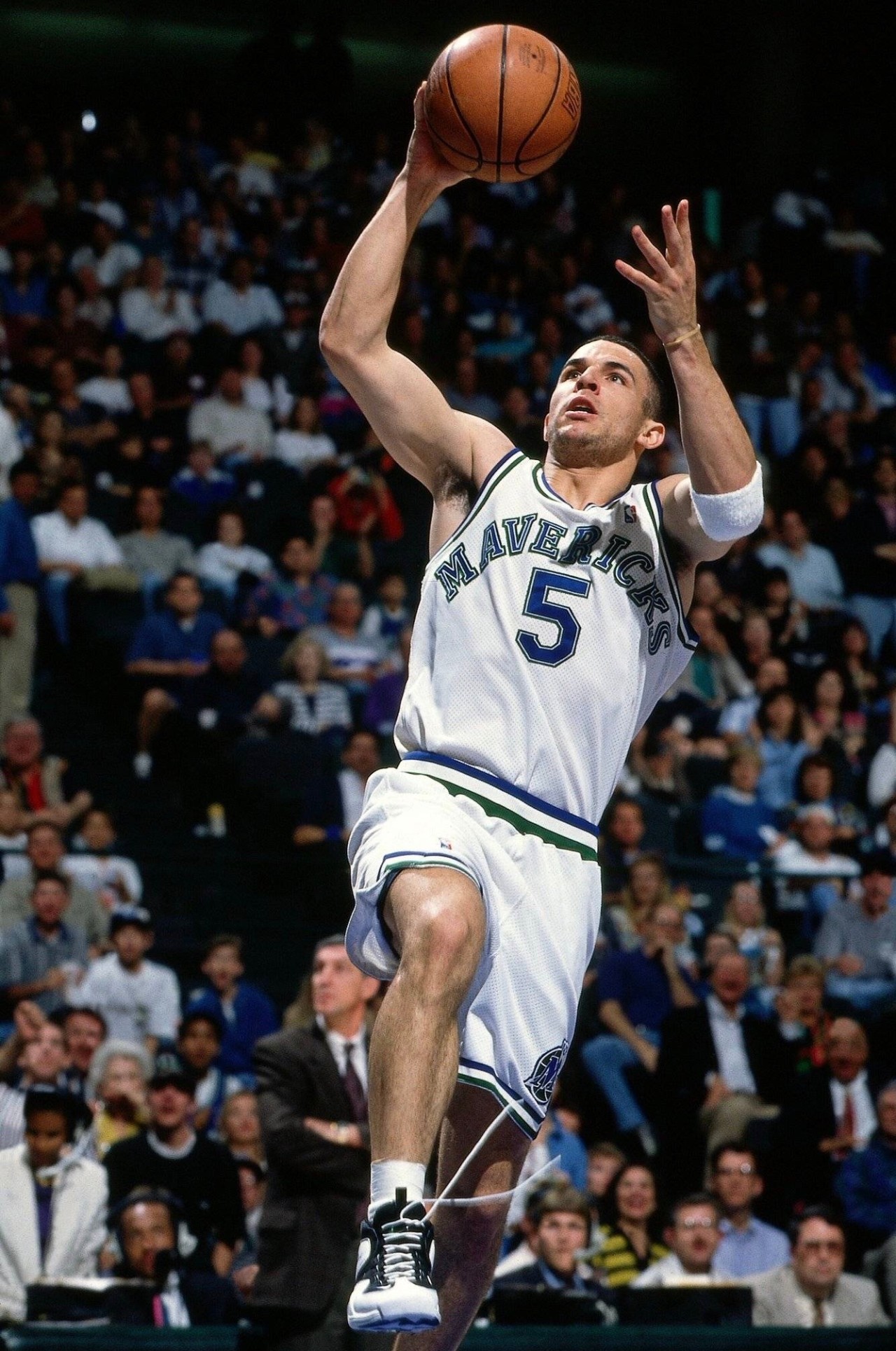 基德与队内1992年四号秀贾马尔马什本,吉姆杰克逊共同组成了达拉斯