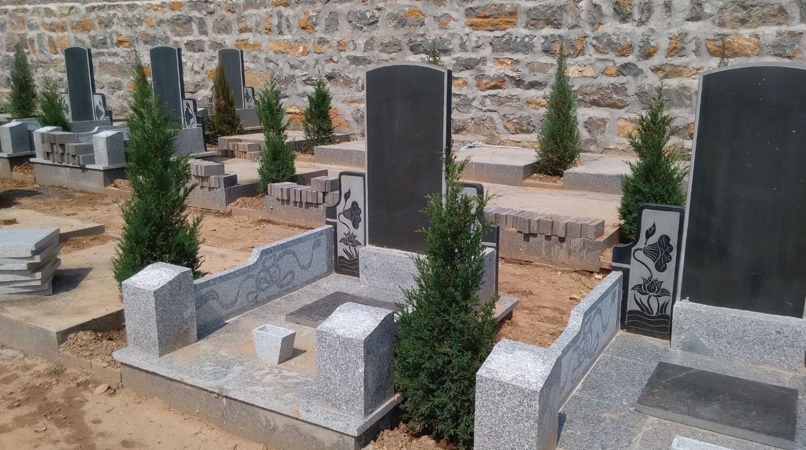 王勃万桐园部署卖壳