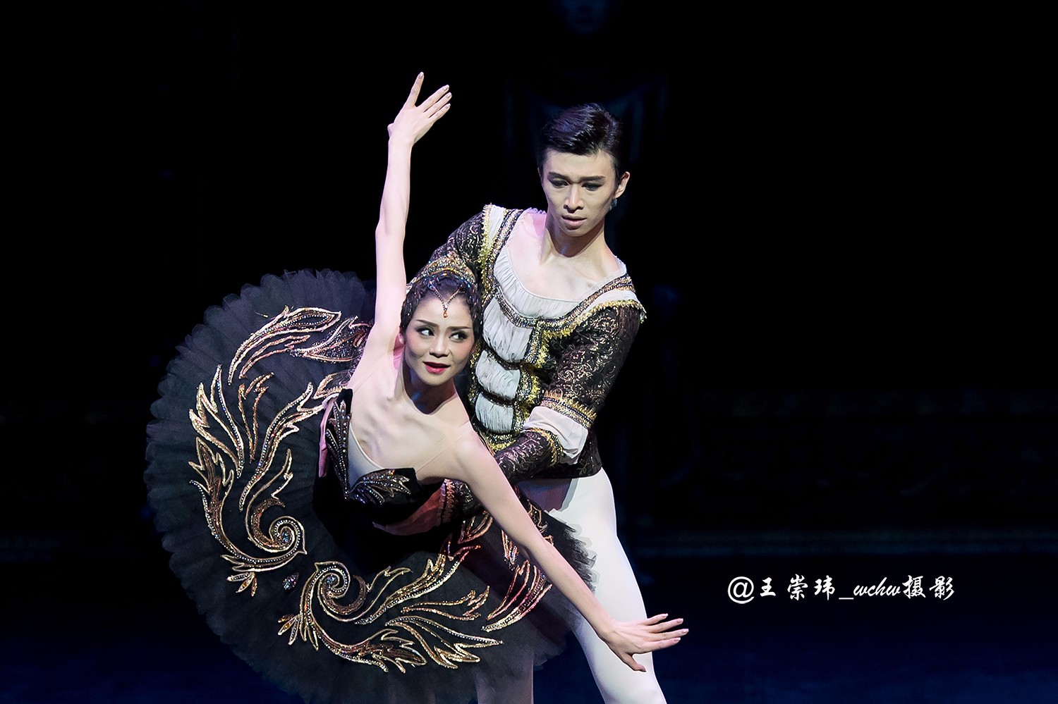中央芭蕾舞团在国家大剧院演出古典芭蕾舞剧“天鹅湖”